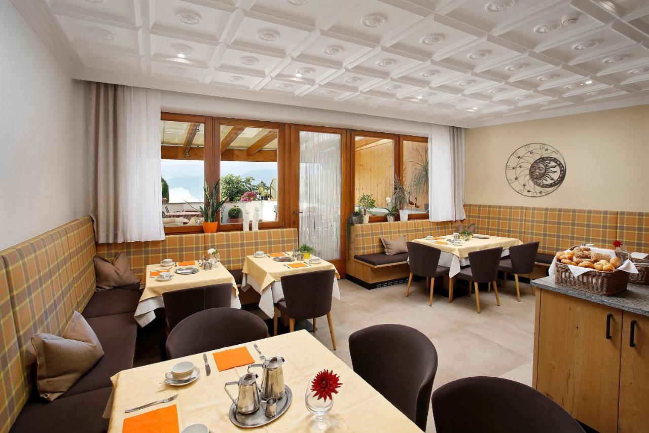 Garni-Hotel Tritscherhof Dorf Tirol Exterior foto