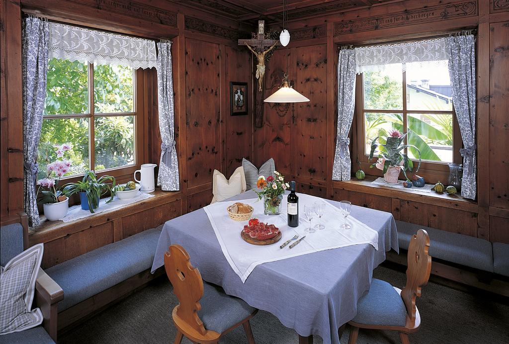 Garni-Hotel Tritscherhof Dorf Tirol Exterior foto